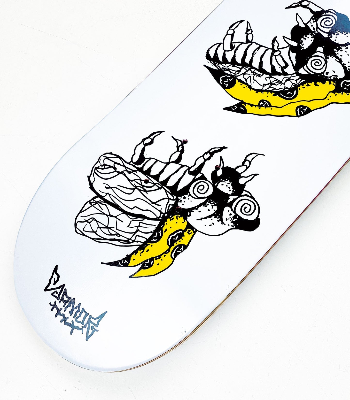 Samor Bug Deck White
